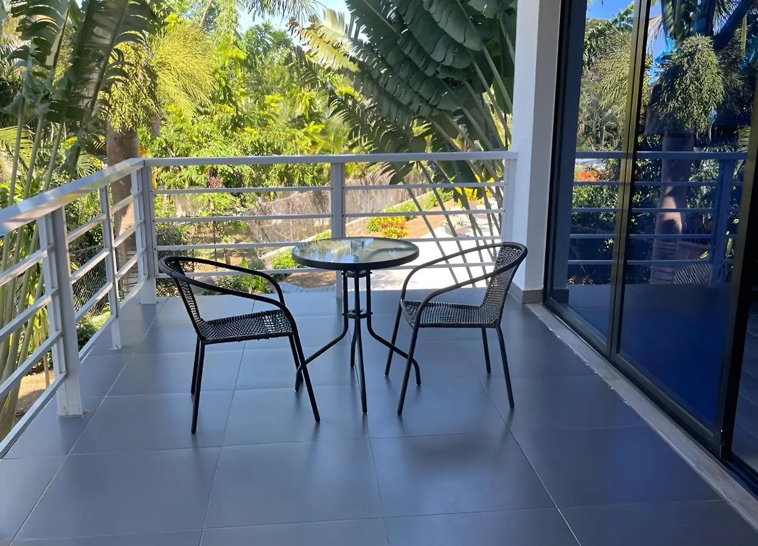 Blue Apt H1 - Two Queen Bedroom - Pool- Sosúa Daire